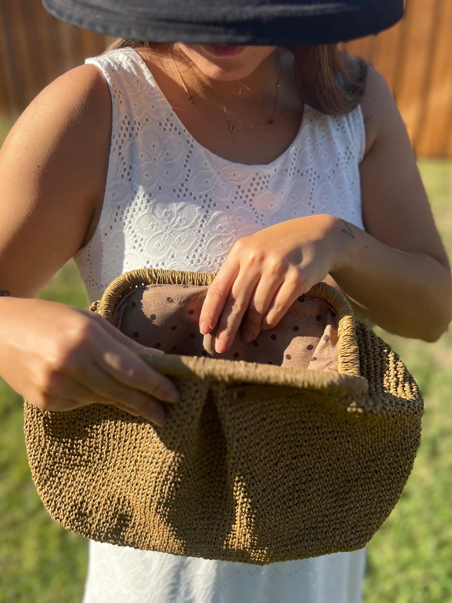 Raffia Pouch Clutch, Handmade Knitted Raffia Bag, Clutch, Charity, bag, Artisan Made handbag, Natural Straw bag, Wicker Bridal Clutch Bag,