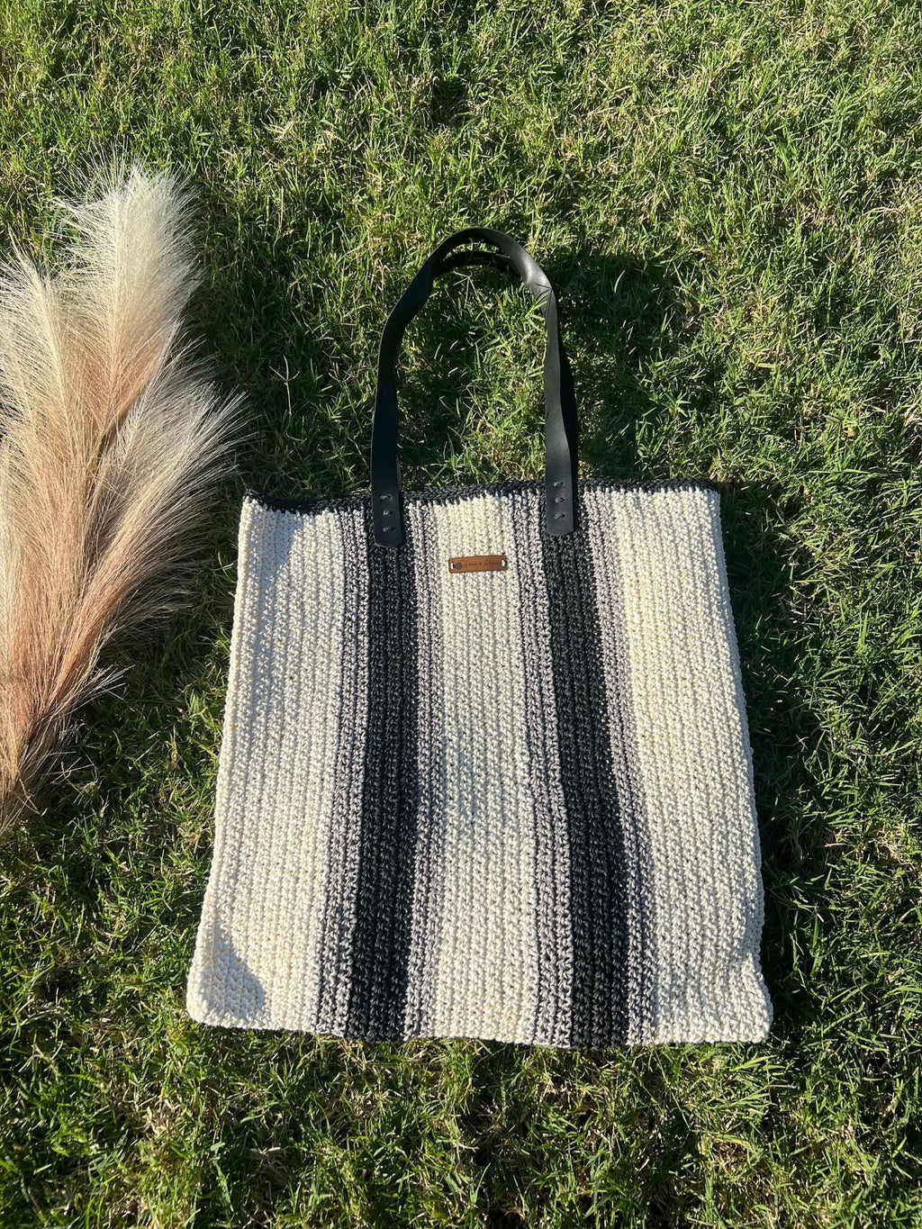 Black and Cream Striped Bag,Handmade Knitted Raffia Bag, Large Tote Bag,Leather Handle Bag, Shoulder Bag,Natural Straw bag, Christmas Gift